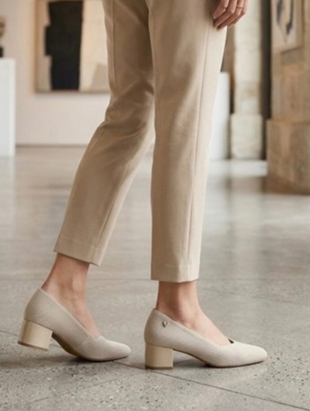 Vivaia Megan Square Toe Chunky Heel Stess Free 38 7-7.5 - Picture 3 of 13